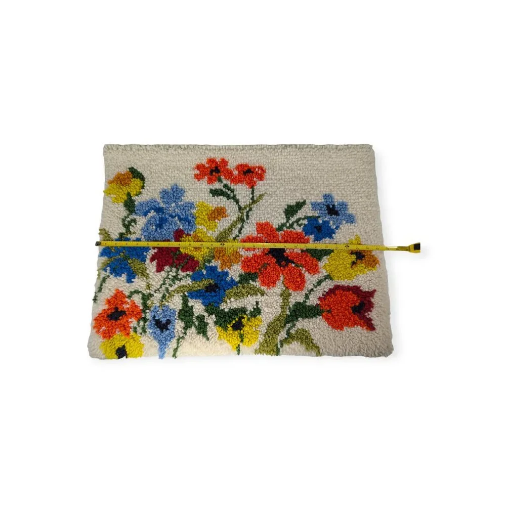Vintage Handmade Latch Hook Bright Floral Rug 27.5